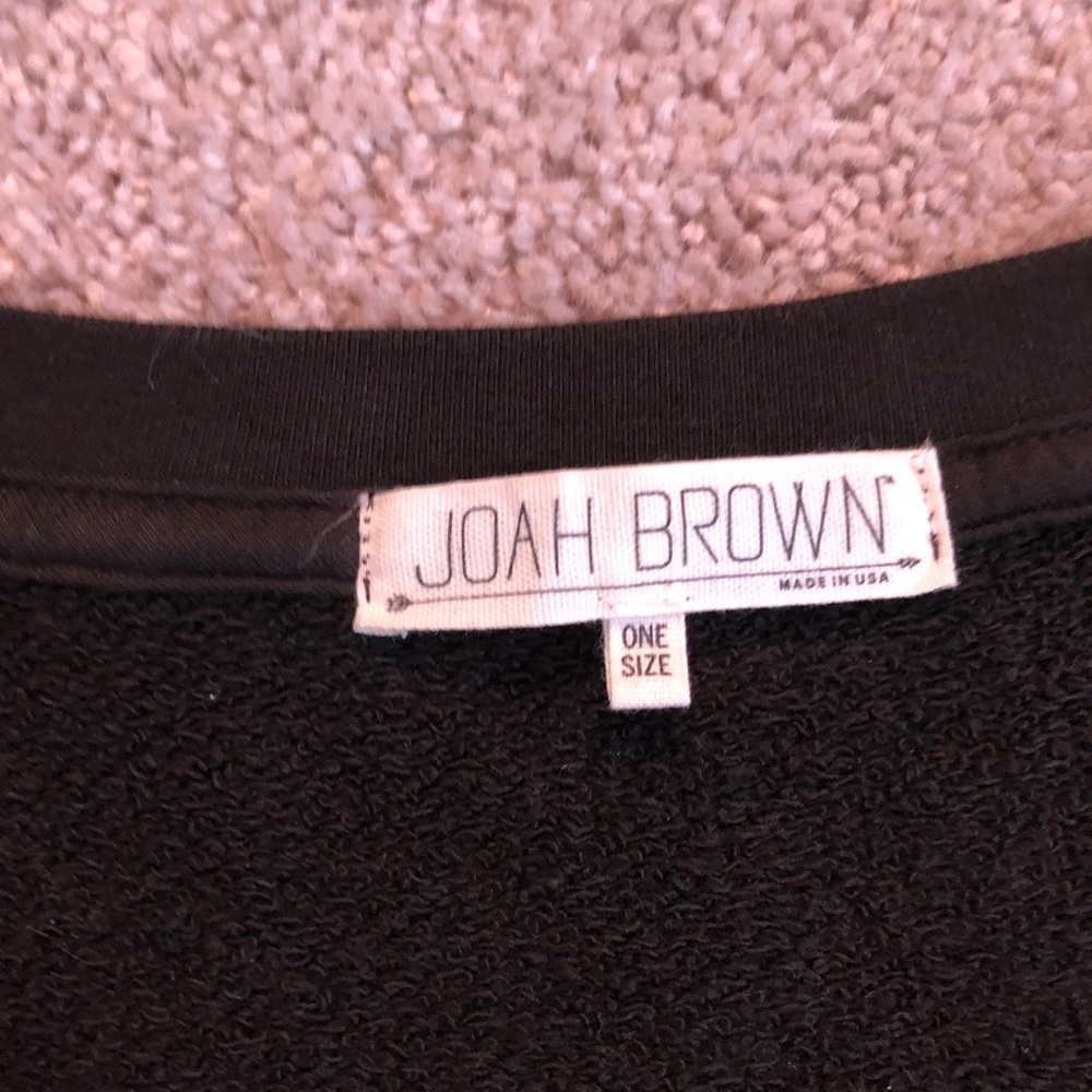 Black sweatshirt
